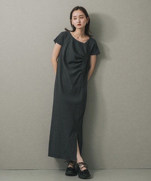 SENSE OF PLACE by URBAN RESEARCH（センスオブプレイスバイアーバンリサーチ）の「アシメネックリブワンピース（ワンピース・レディース・ベージュ/チャコールグレー/キャメル・S/ONE）」の21枚目の写真