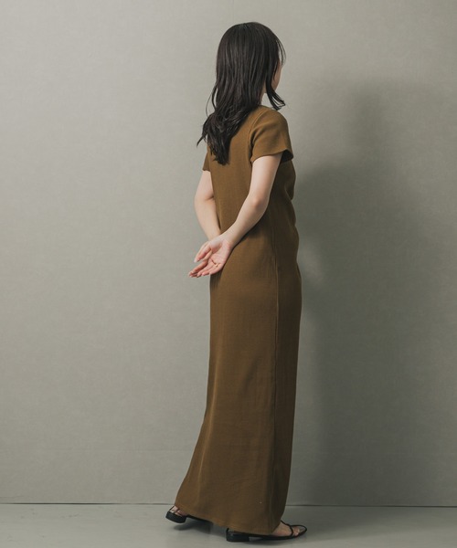 SENSE OF PLACE by URBAN RESEARCH（センスオブプレイスバイアーバンリサーチ）の「アシメネックリブワンピース（ワンピース・レディース・ベージュ/チャコールグレー/キャメル・S/ONE）」の18枚目の写真