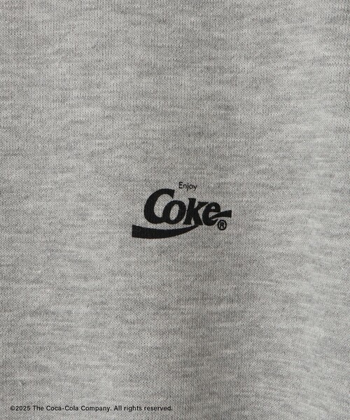 Coca Cola（コカコーラ）の「【Coca-Cola】【汗染み加工・セットアップ対応】ラメ入りミニ裏毛フレンチスリーブTシャツ（Tシャツ/カットソー・レディース・ライトグレー/チャコールグレー/グレー系その他・L/M）」の6枚目の写真