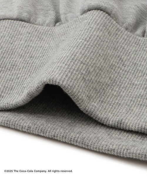 Coca Cola（コカコーラ）の「【Coca-Cola】【汗染み加工・セットアップ対応】ラメ入りミニ裏毛フレンチスリーブTシャツ（Tシャツ/カットソー・レディース・ライトグレー/チャコールグレー/グレー系その他・L/M）」の9枚目の写真