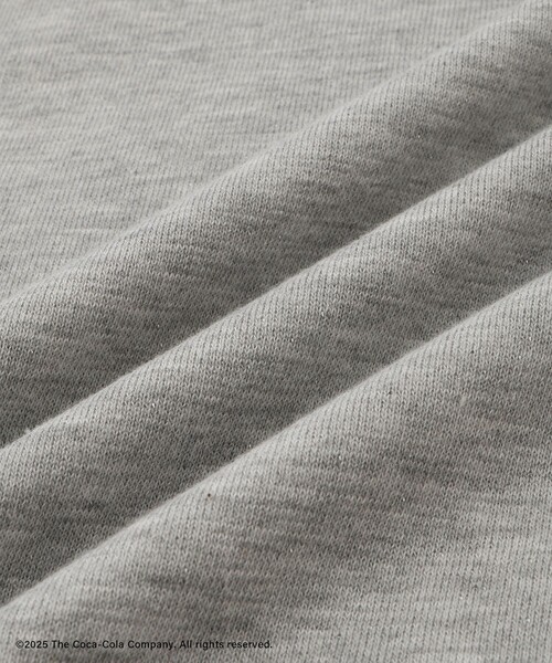 Coca Cola（コカコーラ）の「【Coca-Cola】【汗染み加工・セットアップ対応】ラメ入りミニ裏毛フレンチスリーブTシャツ（Tシャツ/カットソー・レディース・ライトグレー/チャコールグレー/グレー系その他・L/M）」の17枚目の写真