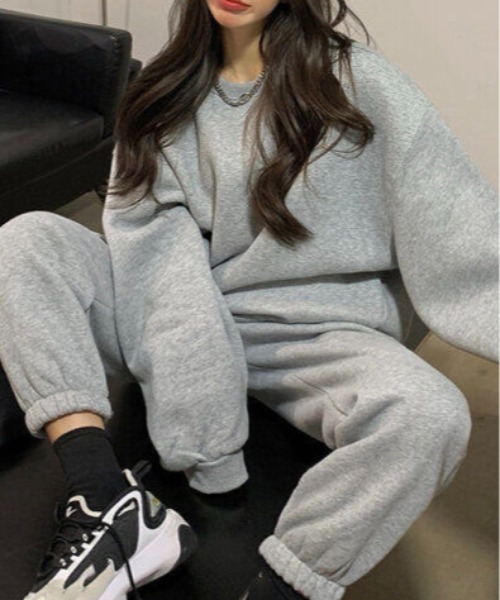 SHEPP(シープ)の「上下セットスウェットプルオーバー(ルームウェア/パジャマ・レディース・グレー/イエロー/サックスブルー/ブラック・L/M)」の20枚目の写真