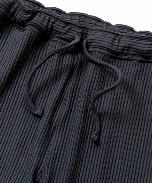 meanswhile(ミーンズワイル)の「Uneven Fabric Slim East PT(その他パンツ・メンズ・ネイビー・4(XL)/3(L)/2(M))」の3枚目の写真