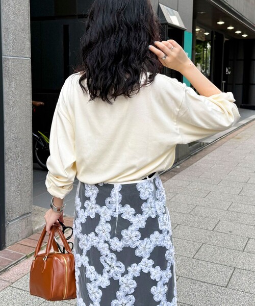 fredy emue(フレディエミュ)の「ルーズボートロンTシャツ(Tシャツ/カットソー・レディース・ホワイト系その他/レッド系その他/アイボリー/ブラウン系その他/ブラック・38)」の12枚目の写真