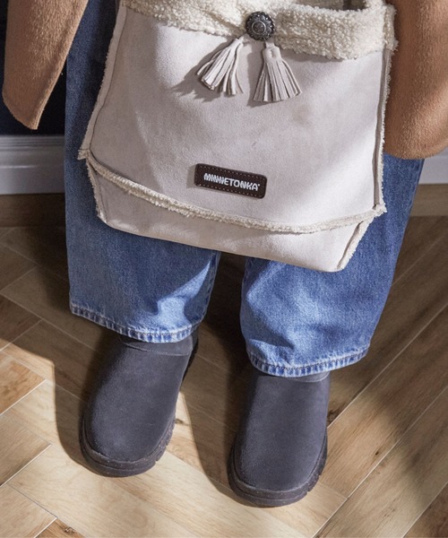 Minnetonka（ミネトンカ）の「【MINNETONKA/ミネトンカ】 NEVA /ネバ ボアスリッポン（スリッポン・レディース・チャコールグレー/ブラック/タン/ストーン・7/6/8/9）」の19枚目の写真