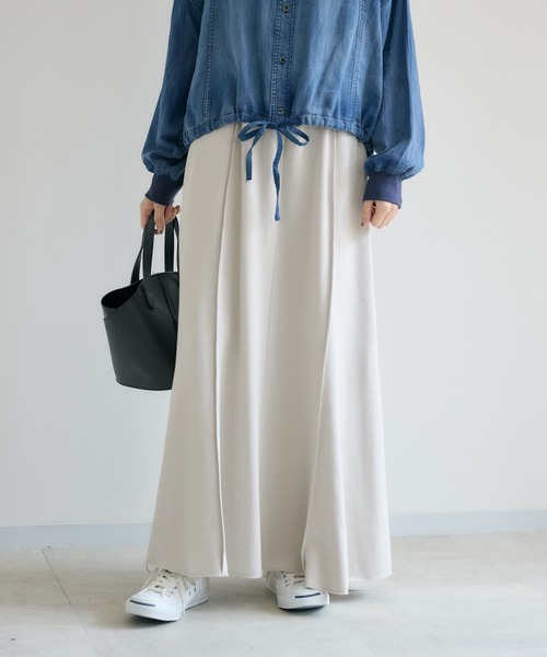 Paradise Picnic（パラダイスピクニック）の「TRANOI. TORAステッチフレアスカート（スカート・レディース・グレイッシュベージュ/ブラック/チャコールグレー・FREE）」の15枚目の写真