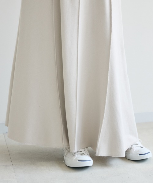 Paradise Picnic（パラダイスピクニック）の「TRANOI. TORAステッチフレアスカート（スカート・レディース・グレイッシュベージュ/ブラック/チャコールグレー・FREE）」の4枚目の写真