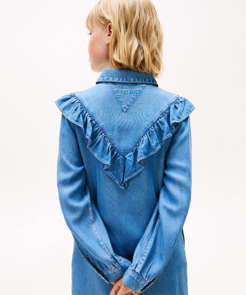 TOMMY HILFIGER（トミーヒルフィガー）の「GIRLS ラッフルシャツワンピース（ワンピース・キッズ・ホワイト・140cm/160cm/130cm/150cm）」の2枚目の写真