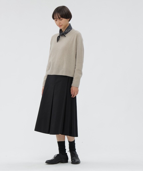 MARGARET HOWELL（マーガレットハウエル）の「WOOL CASHMERE（ニット/セーター・レディース・グレー/ブルー/チャコール・2）」の9枚目の写真