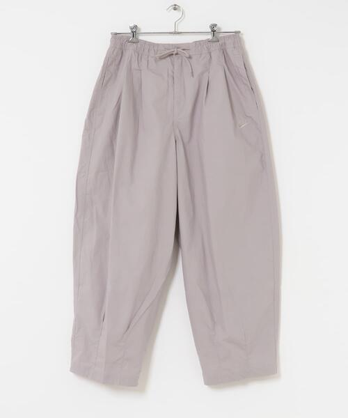 NIKE(ナイキ)の「NIKE ナイキ クラブ バルーン パンツ(その他パンツ・メンズ・グレー/ブラック・LARGE/MEDIUM)」の1枚目の写真