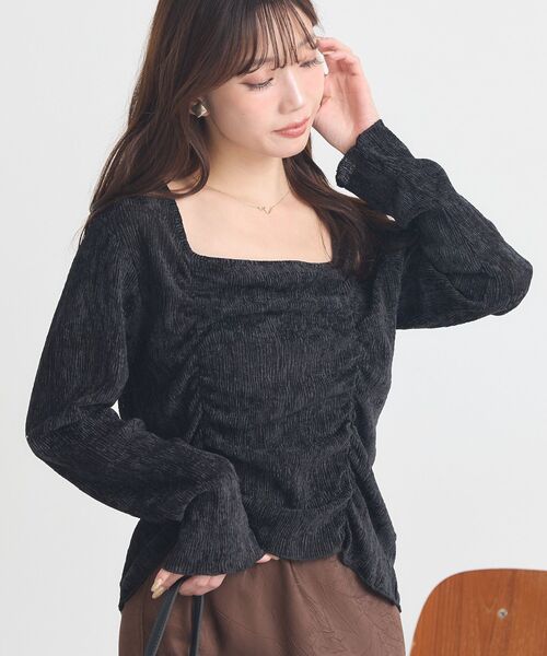 earth music&ecology(アースミュージックアンドエコロジー)の「プリーツベロア風ギャザープルオーバー(Tシャツ/カットソー・レディース・ブラック/ブラウン・F)」の1枚目の写真