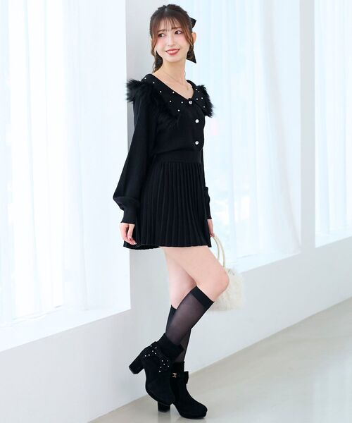 MAJESTIC LEGON（マジェスティックレゴン）の「フェイクファー付きキラキラ襟ニット（ニット/セーター・レディース・ピンク/ブラック/アイボリー・MEDIUM）」の9枚目の写真