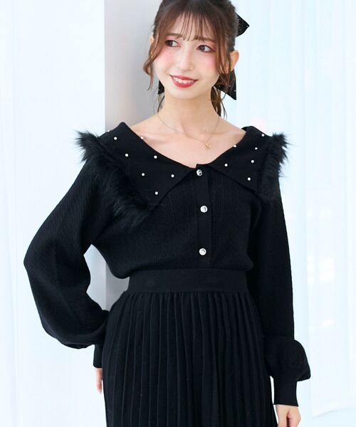 MAJESTIC LEGON（マジェスティックレゴン）の「フェイクファー付きキラキラ襟ニット（ニット/セーター・レディース・ピンク/ブラック/アイボリー・MEDIUM）」の11枚目の写真