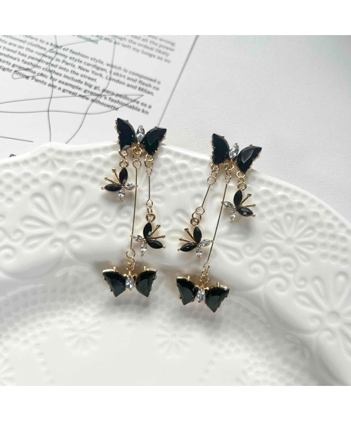 tone(トーン)の「【88eighty-eight】ゆらゆらバタフライアンティークゴールドピアス【import】(MA)(ピアス(両耳用)・レディース・ブラック/オレンジ・FREE)」の2枚目の写真