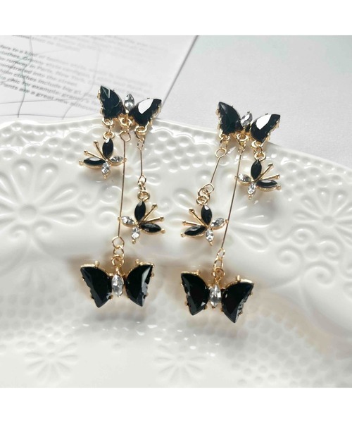 tone(トーン)の「【88eighty-eight】ゆらゆらバタフライアンティークゴールドピアス【import】(MA)(ピアス(両耳用)・レディース・ブラック/オレンジ・FREE)」の4枚目の写真