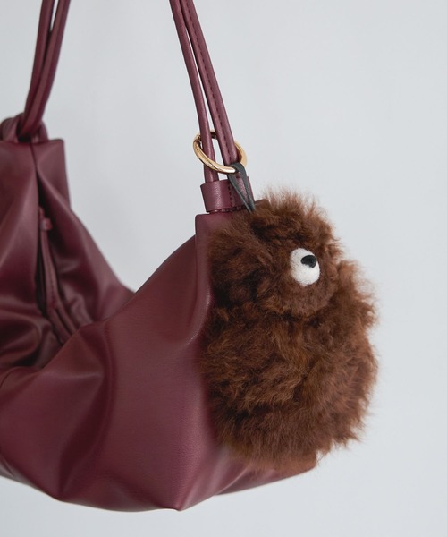 A part by（アパートバイ）の「【セレクト】COSY_ベアーチャーム（キーホルダー・レディース・アイボリー/ブラック/ブラウン・FREE）」の4枚目の写真