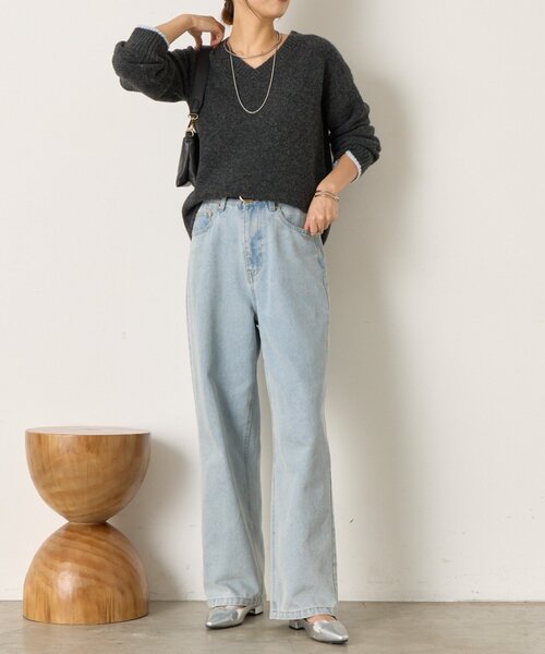 Jena espace merveilleux(ジェナ エスパスメルヴェイユ)の「【ふんわりやわらか】ソフトタッチVニット(ニット/セーター・レディース・レッド/チャコールグレー/グレー・FREE)」の7枚目の写真