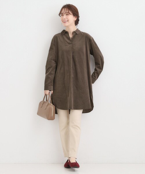 SHOO・LA・RUE(シューラルー)の「【洗濯機可/S-LL】すっきり見えにこだわった コーデュロイチュニックワンピース(チュニック・レディース・ライトブルー/ベビーピンク/グレー系その他/ダークブラウン・04/03/02/01)」の11枚目の写真