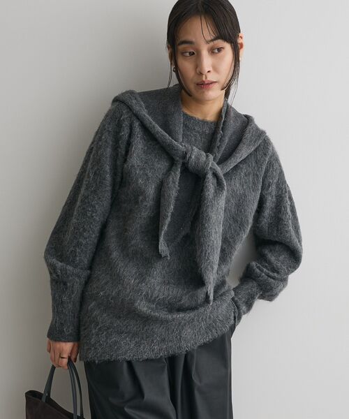 CRAFT STANDARD BOUTIQUE（クラフトスタンダードブティック）の「フードストール付きニットプルオーバー＜ハンドウォッシャブル＞◆（ニット/セーター・レディース・チャコールグレー/ベージュ/アイボリー・FREE）」の4枚目の写真