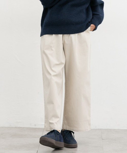 Honeys（ハニーズ）の「チノワイドストレート（股下６０ｃｍ）（チノパンツ・レディース・ブラック/ベージュ/ライトベージュ・M/L/SS/S）」の21枚目の写真