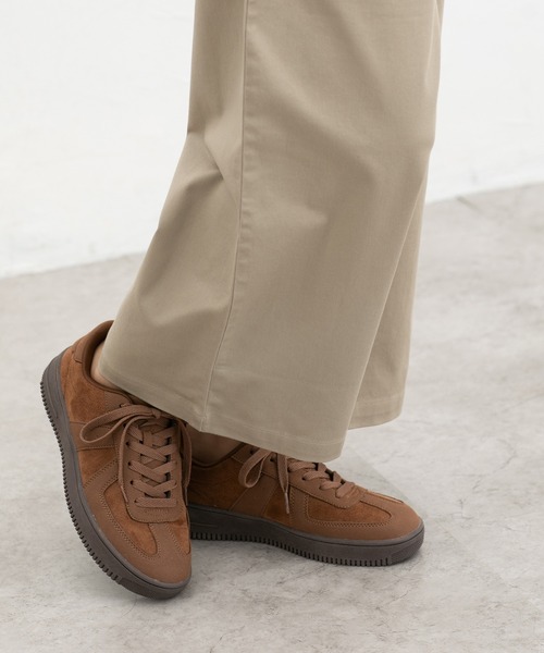 Honeys（ハニーズ）の「チノワイドストレート（股下６０ｃｍ）（チノパンツ・レディース・ブラック/ベージュ/ライトベージュ・M/L/SS/S）」の7枚目の写真