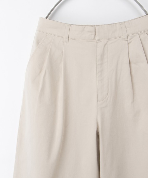 Honeys（ハニーズ）の「チノワイドストレート（股下６０ｃｍ）（チノパンツ・レディース・ブラック/ベージュ/ライトベージュ・M/L/SS/S）」の9枚目の写真
