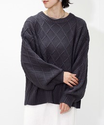 アクリルバルキー柄編みニット
