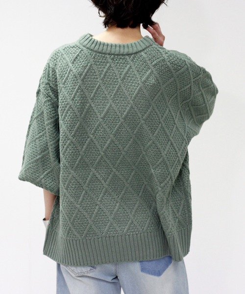 Fizz(フィズ)の「アクリルバルキー柄編みニット(Tシャツ/カットソー・レディース・アイボリー/グリーン/チャコール・M)」の4枚目の写真