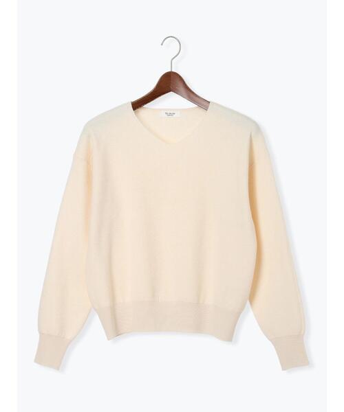 Te chichi TERRASSE（テチチテラス）の「もちもちミラノリブVネックニット（ニット/セーター・レディース・チャコールグレー/オフホワイト/イエロー/ブルー・F）」の2枚目の写真