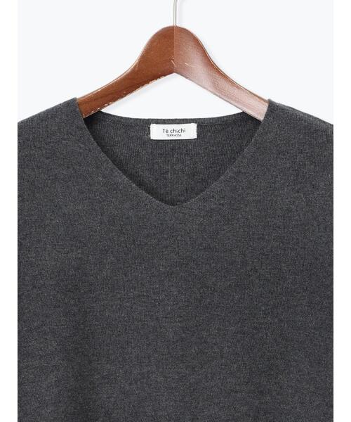 Te chichi TERRASSE（テチチテラス）の「もちもちミラノリブVネックニット（ニット/セーター・レディース・チャコールグレー/オフホワイト/イエロー/ブルー・F）」の14枚目の写真