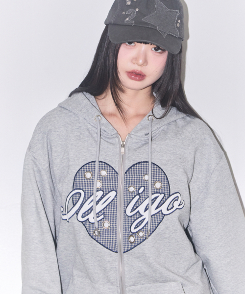 ILLIGO（イリゴ）の「チェックハートアイレットフードジップアップメランジ（パーカー・レディース・その他・SMALL/MEDIUM）」の3枚目の写真