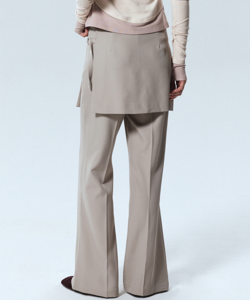NICK&NICOLE(ニックアンドニコール)の「BOOTCUT LAYERED PANTSKIRT_BEIGE(スラックス・レディース・その他・SMALL/MEDIUM/LARGE)」の3枚目の写真