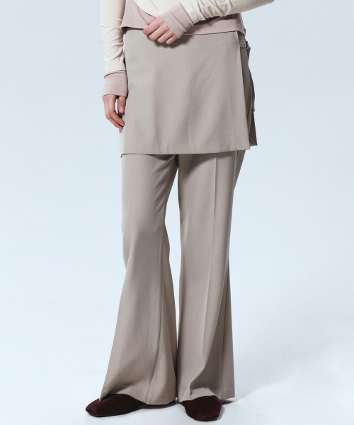 NICK&NICOLE(ニックアンドニコール)の「BOOTCUT LAYERED PANTSKIRT_BEIGE(スラックス・レディース・その他・SMALL/MEDIUM/LARGE)」の4枚目の写真