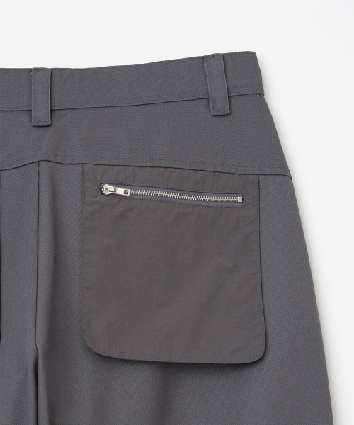 MILLO WOMEN（ミロウーマン）の「バックルストラップポケットパンツ[グレー]（その他パンツ・レディース・その他・SMALL/MEDIUM）」の7枚目の写真