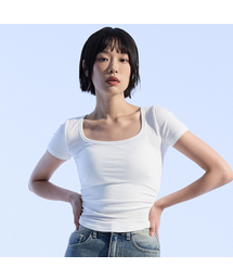 MOAA（モア）の「サイドシャーリングUネックショートスリーブ(ホワイト)（Tシャツ/カットソー）」