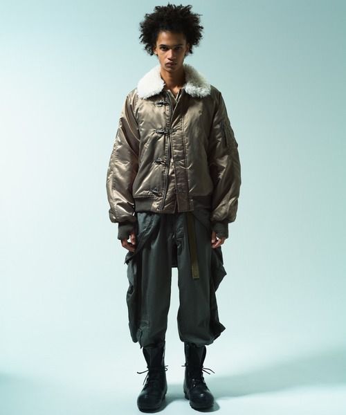 Camphor wood（カンファーウッド）の「DETACHABLE COLLAR FIREMAN BOMBER JACKET / 【襟取り外し可能】ファイヤーマンボンバージャケット（ブルゾン・メンズ・チャコール/カーキ・SMALL/MEDIUM/LARGE）」の7枚目の写真