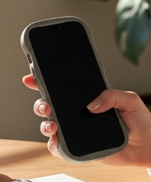 Fun & Daily(ファンアンドデイリー)の「Magsafe対応 Wave iPhone Case 16 17 Plus Pro ProMax Air(スマホケース/カバー・レディース・グレー/ブラック/ピンク・iPhone 16 Plus/iPhone 16 Pro/iPhone 16 Pro Max/iPhone 17/iPhone 17 Pro/iPhone 17 Pro Max/iPhone Air/iPhone 16e/iPhone 16)」の6枚目の写真