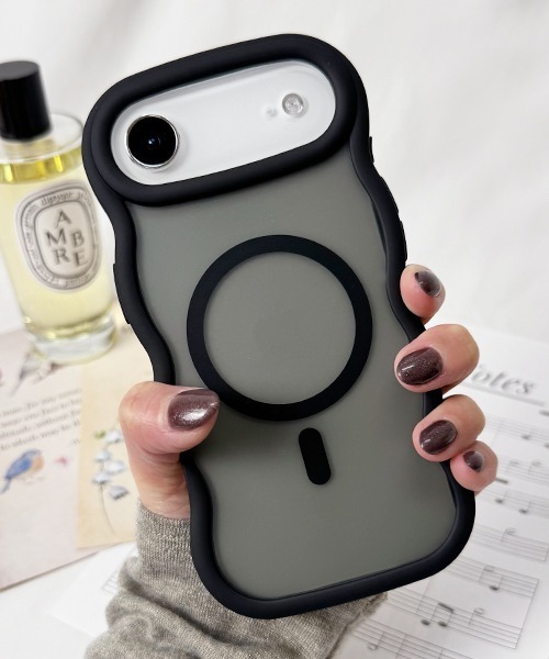 Fun & Daily(ファンアンドデイリー)の「Magsafe対応 Wave iPhone Case 16 17 Plus Pro ProMax Air(スマホケース/カバー・レディース・グレー/ブラック/ピンク・iPhone 16 Plus/iPhone 16 Pro/iPhone 16 Pro Max/iPhone 17/iPhone 17 Pro/iPhone 17 Pro Max/iPhone Air/iPhone 16e/iPhone 16)」の19枚目の写真
