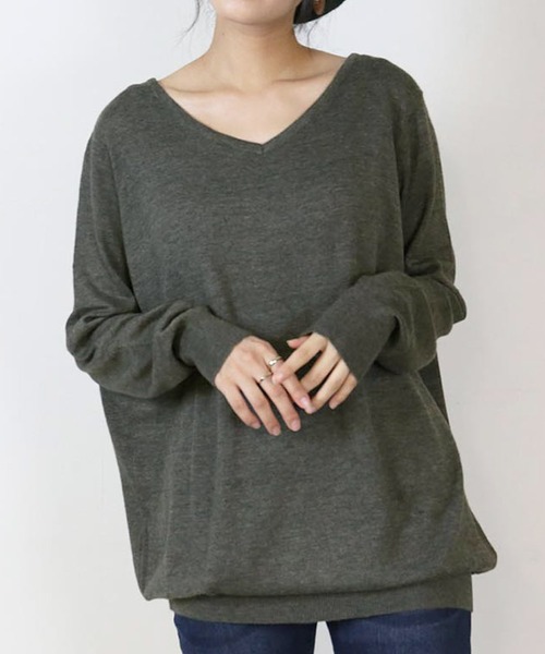 MARAI(マーライ)の「コットンVネックリブ長袖ニット(ニット/セーター・レディース・バーガンディー/ブラック/ブルー/ダークグリーン/グレイッシュベージュ/杢グレー/マスタード/ネイビー/ホワイト・M~L/LL~3L/4L~5L)」の4枚目の写真