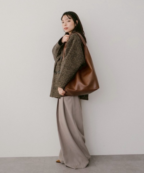 DRWCYS（ドロシーズ）の「バッグインポーチフェイクレザートートバッグ/PC・A4収納可能（トートバッグ・レディース・ブラウン・FREE）」の8枚目の写真