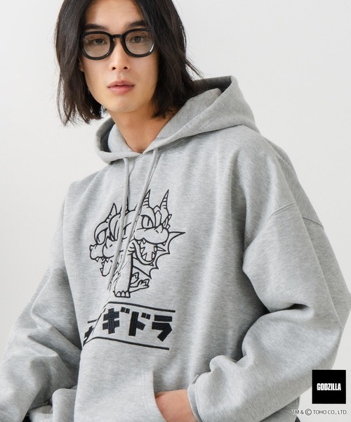 LB/S （エルビーエス）の「【GODZILLA/ゴジラ】ゴジラ キングギドラ オリジナルデザイン ビッグシルエット 裏起毛 プルオーバーパーカー フーディー ドロップショルダー オーバーサイズ（パーカー・メンズ・ブラック系その他/ブルー系その他2/グレー系その他2/ベージュ系その他・MEDIUM/LARGE/X-LARGE）」の15枚目の写真