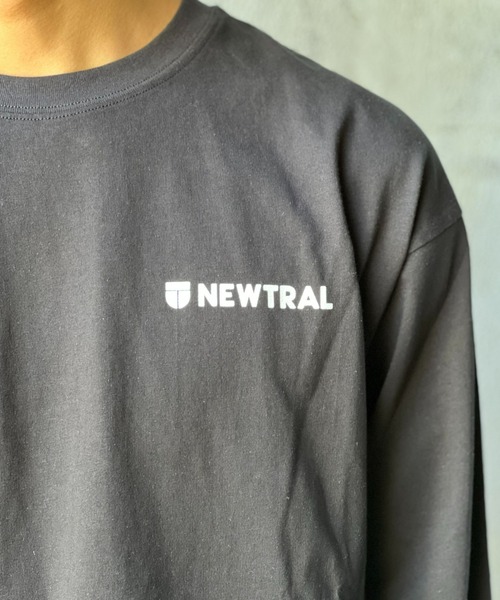 NEWTRAL(ニュートラル)の「【NEWTRAL】CHEST_S LOGO LS_TEE(Tシャツ/カットソー・メンズ・ブラック/ホワイト・MEDIUM/LARGE/X-LARGE)」の5枚目の写真