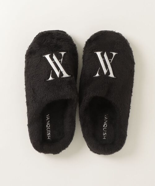 VANQUISH(ヴァンキッシュ)の「VANQUISH / ヴァンキッシュ VA刺繍 ファー スリッパ(その他シューズ・メンズ・ホワイト/ブラック・FREE)」の6枚目の写真