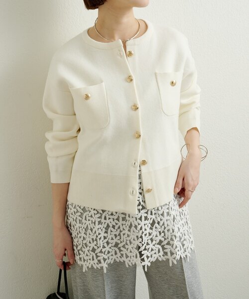 Omekashi（オメカシ）の「スウェットライクボタンカーディガン（カーディガン/ボレロ・レディース・アイボリー/ブラック/ブラウン/レッド/ピンク/オフホワイト/グレー・FREE）」の2枚目の写真
