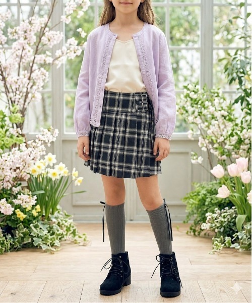 Amourire girl（アムリールガール）の「サイドベルトプリーツスカート（スカート・キッズ・ブラック/グレー/チャコールグレー・130cm/140cm/150cm/160cm）」の6枚目の写真