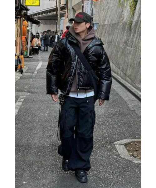 BESLOW(ビースロー)の「OVERSIZED M65 HOOD SHORT DOWN PARKA GLOSSY BLACK(ダウンジャケット/コート・メンズ・その他・MEDIUM/SMALL/X-SMALL)」の18枚目の写真