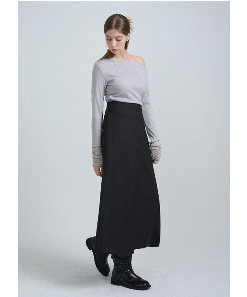 MICANE（ミケーネ）の「ノエミビジョ ラップロングスカート（スカート・レディース・ブラック/チャコール・MEDIUM/LARGE/X-LARGE/XX-LARGE/X-SMALL/SMALL）」の4枚目の写真
