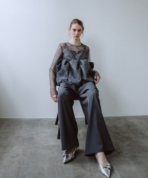 et.UNiVER（エトユニベール）の「Sheer Peplum Overlay Top＆Pants