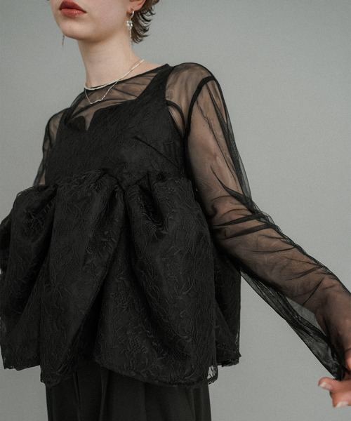 et.UNiVER(エトユニベール)の「Sheer Peplum Overlay Top&Pants et.UNiVER(エトユニベール)の「Sheer Peplum Overlay Top&Pants