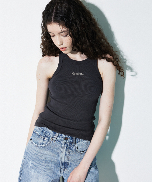 MAGOODGAN(メックウッドガン)の「スリーバー3903 スリムスリーブレスダークグレーミニスリーブトップス(Tシャツ/カットソー・レディース・その他・MEDIUM/SMALL)」の6枚目の写真